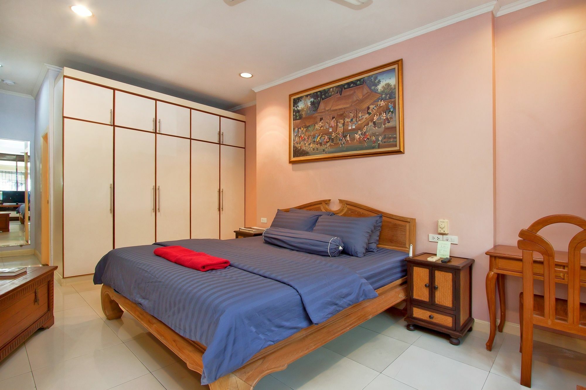 Argyle Apartments Pattaya Exterior photo
